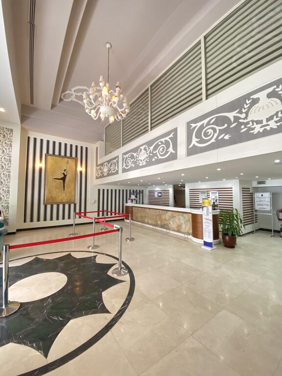 Best Western Plus Khan Hotel