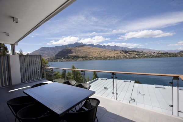 The Rees Hotel &amp; Luxury Apartments