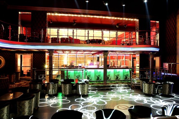 Royal Casino SPA &amp; Hotel Resort