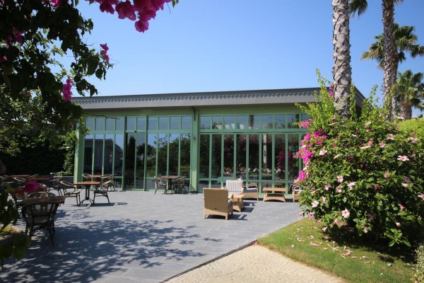 Jacaranda Hotels Side